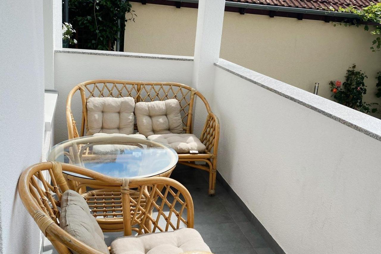 3 Bedroom Apartment In Leverkusen Exterior foto